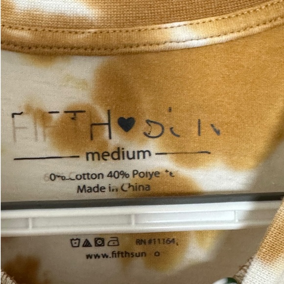 Fifth Sun Happiest Camper Graphic T-shirt tie dye size medium - Picture 4 of 4